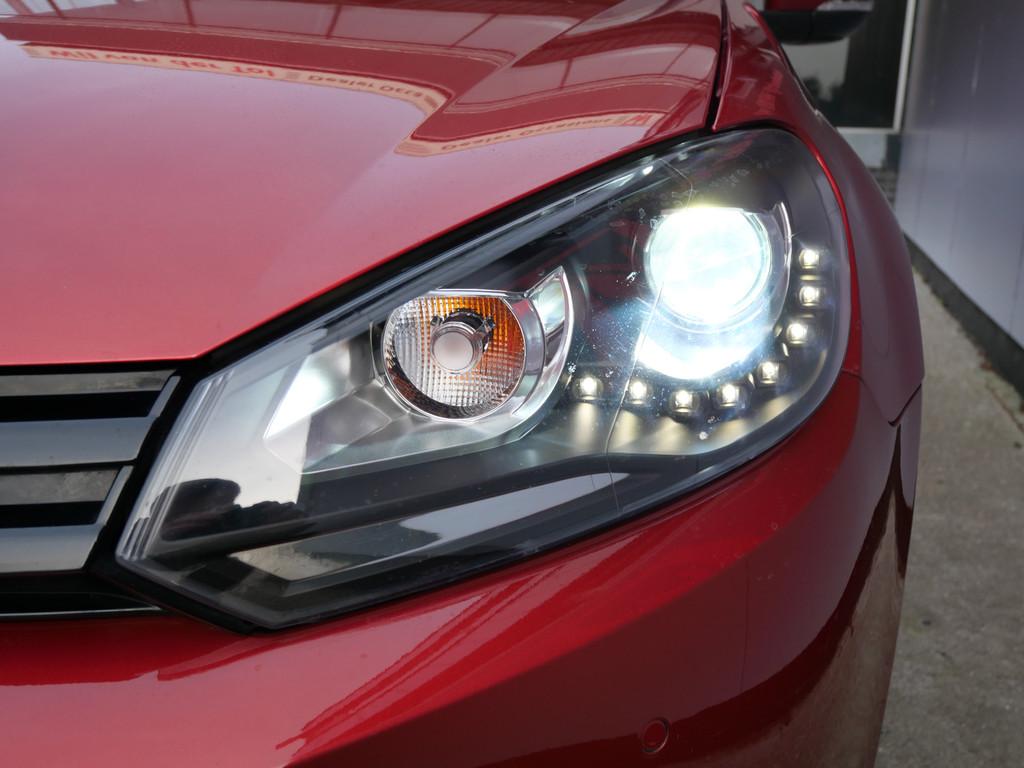 Volkswagen Golf Cabriolet 1.4 TSI AUTOMAAT | LED | HALF-LEER, Euro 5, Gebruikt, Zwart, 4 cilinders