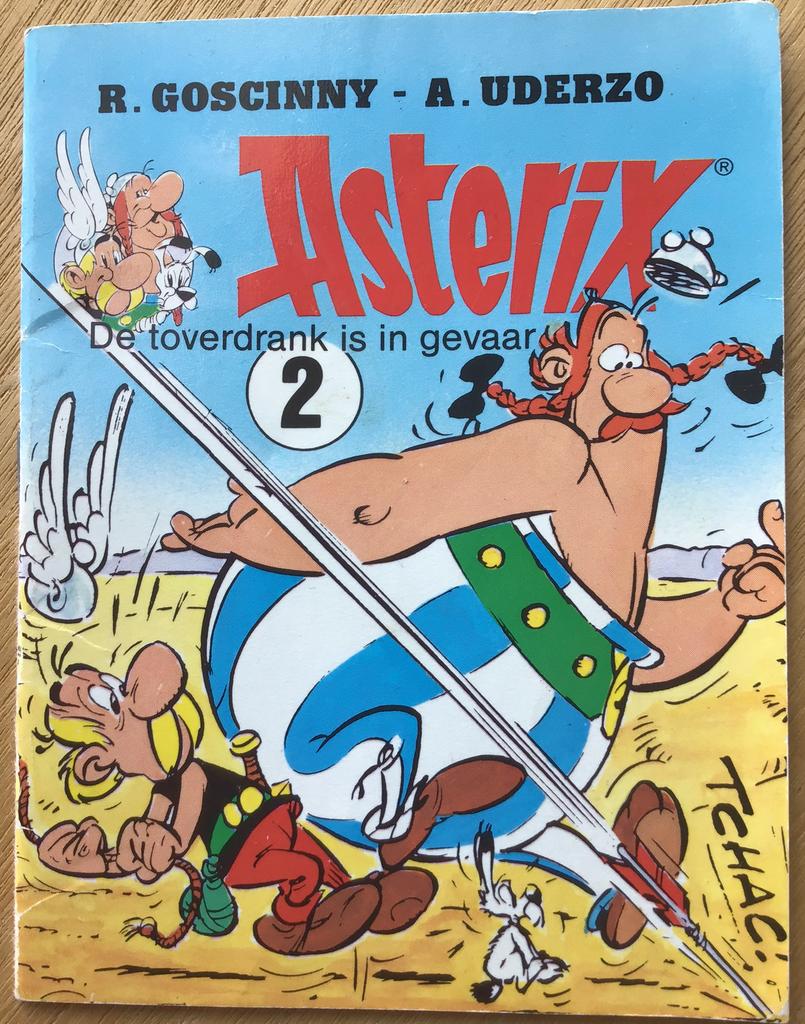 Mini boekje van Asterix - De toverdrank is in gevaar! (2), Ophalen of Verzenden, Asterix en Obelix, Zo goed als nieuw, Boek of Spel