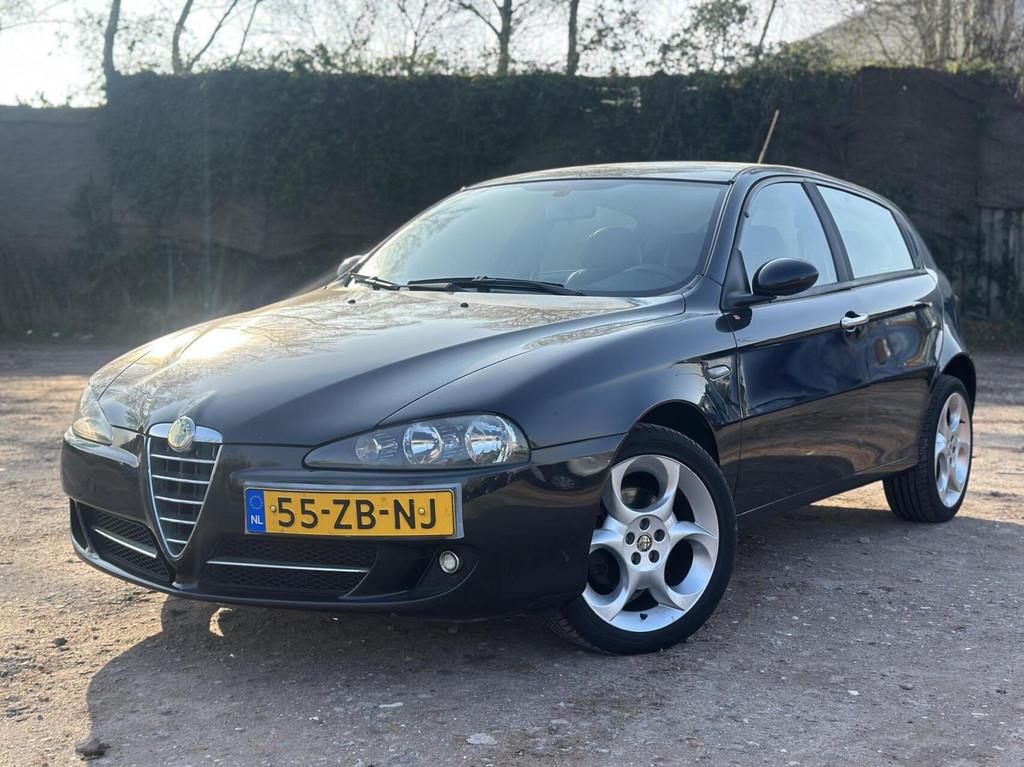 Alfa Romeo 147 2.0 T.Spark Business AIRCO LEDER INCL APK, Auto's, Voorwielaandrijving, Gebruikt, 150 pk, 400 kg