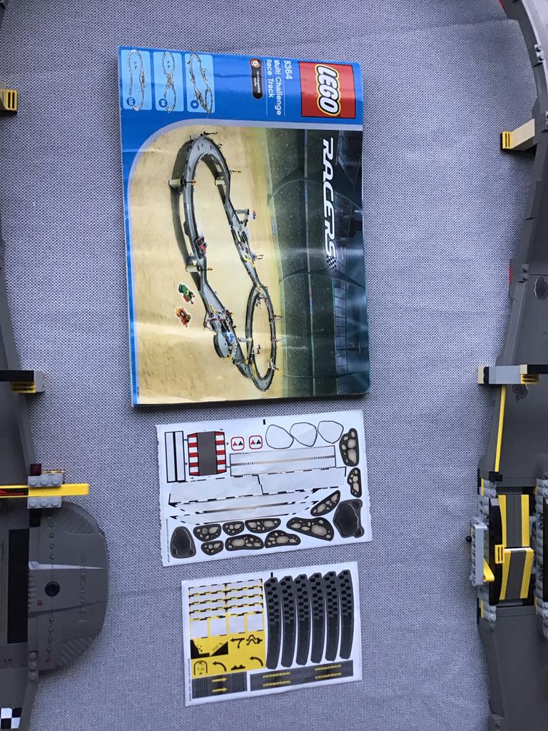 Lego Racers Racebaan 8364 compleet met raceauto's, Kinderen en Baby's, Overige merken, Zelf te bouwen, Ophalen of Verzenden, Handmatig