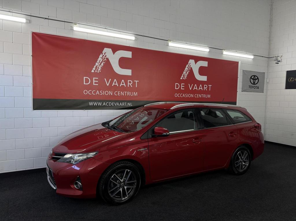 Toyota Auris 1.8 Hybrid Executive - NAVI/CLIMA/CAMERA/NAP, Euro 5, 136 pk, Gebruikt, Origineel Nederlands