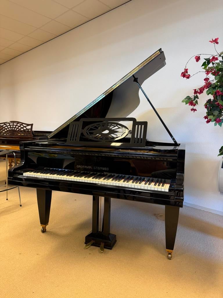 Exclusieve Grotrian-Steinweg Vleugel – Topstaat, Muziek en Instrumenten, Zwart, Ophalen of Verzenden, Zo goed als nieuw, Hoogglans