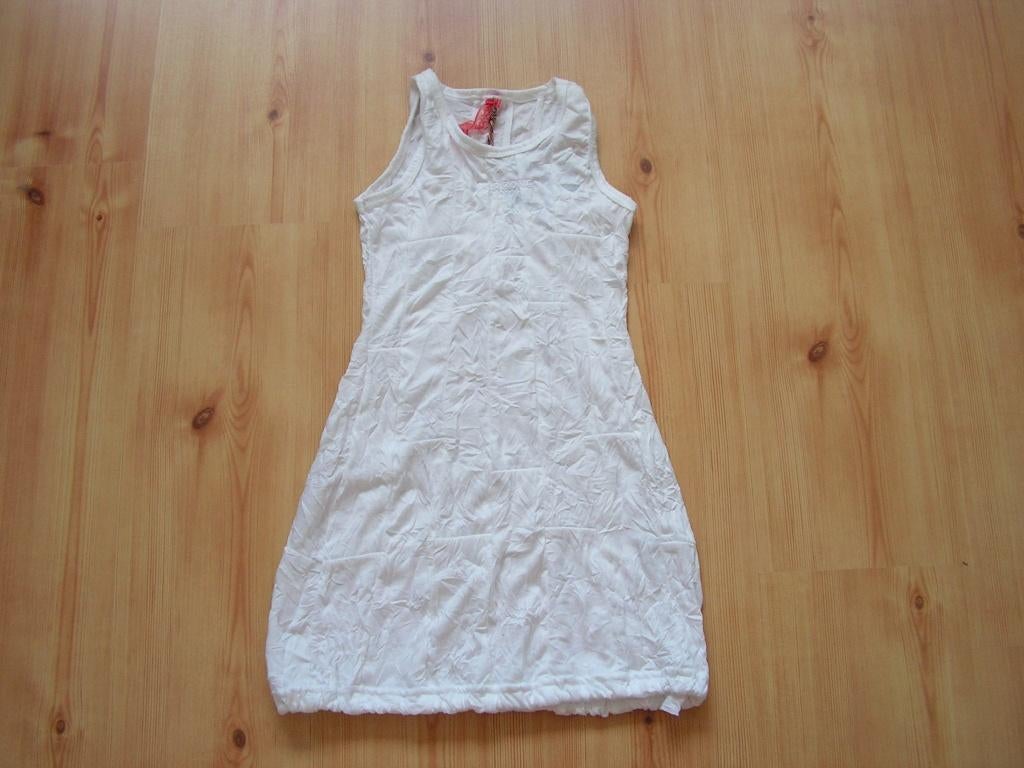 NIEUW heel lief wit jurkje maat 116 van Carbone., Meisje, Carbone, Ophalen of Verzenden, Zo goed als nieuw