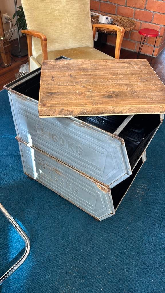 Industriele bakken, Ophalen, Zo goed als nieuw, Minder dan 50 cm