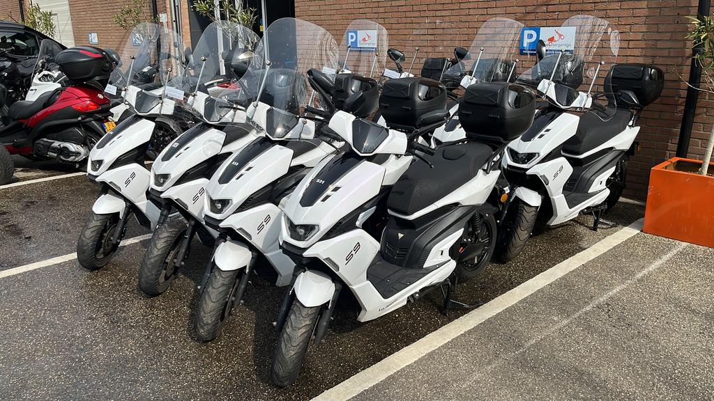 Partij scooters elektrisch 8x la souris S9 dubbele accu BTW, Ophalen of Verzenden, Elektrisch
