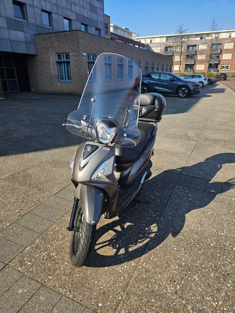 Sym symphony ST, Fietsen en Brommers, Scooters | Kymco, Ophalen, Zo goed als nieuw, Benzine, Overige modellen