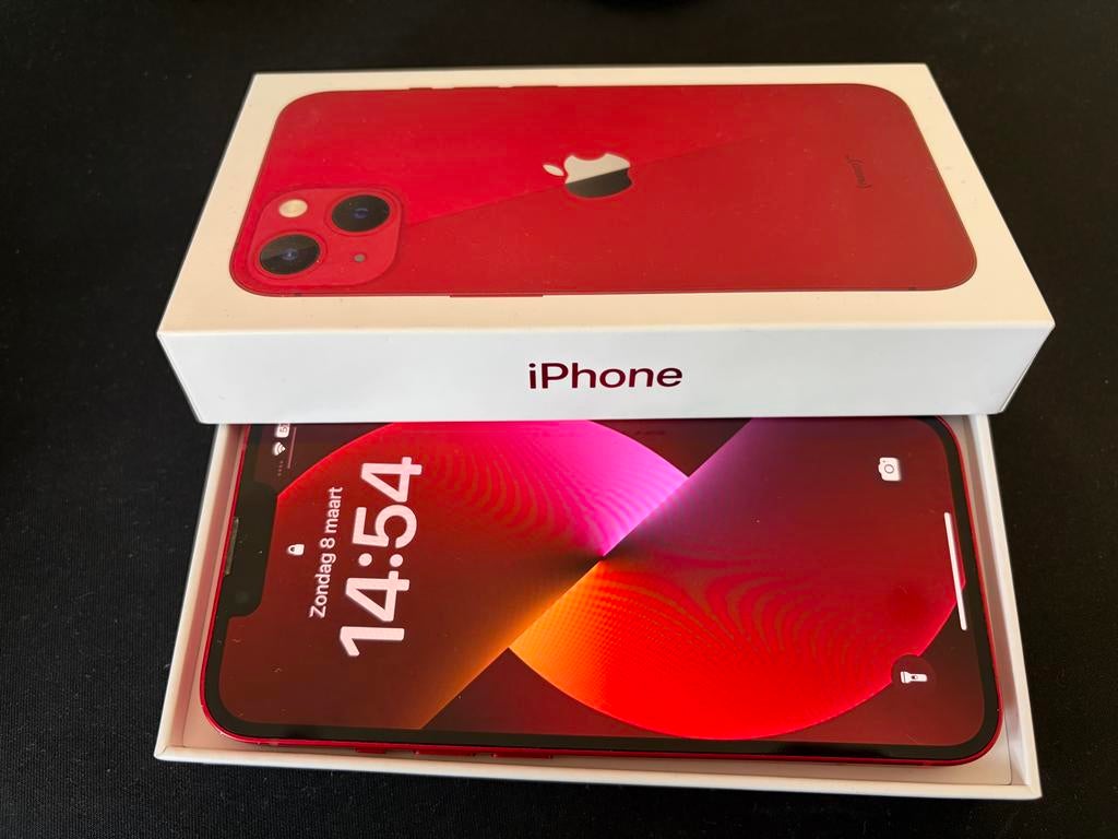 iPhone 13 256GB Rood, IPhone 13, Zo goed als nieuw, Zonder simlock, Zonder abonnement