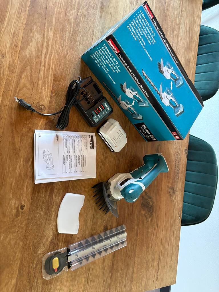 Makita UM110DWYX Accu Grastrimmer NIEUW, Ophalen of Verzenden, Nieuw, 10 tot 30 cm, Accu