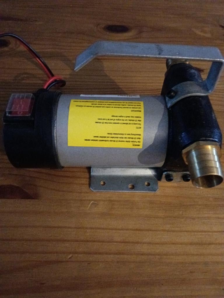 Diesel Pomp 12V mobiel, Ophalen of Verzenden