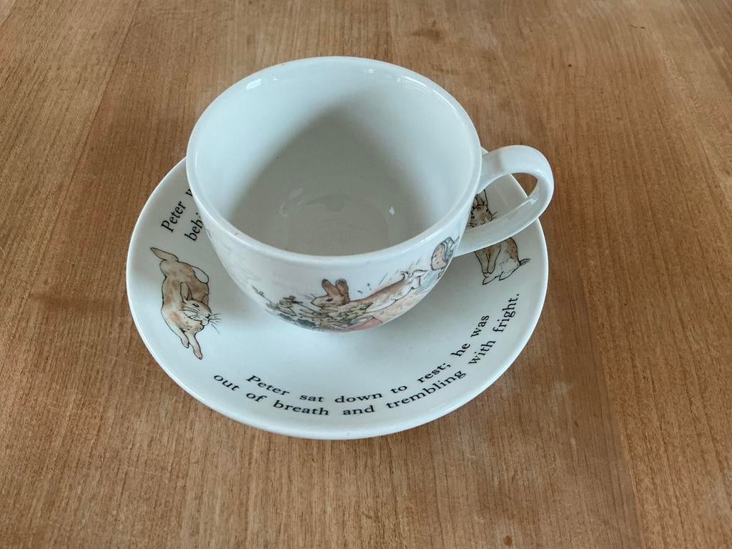 Kop en schotel - Peter Rabbit - Wedgwood - Beatrix Potter, Huis en Inrichting, Keuken | Servies, Ophalen of Verzenden, Zo goed als nieuw