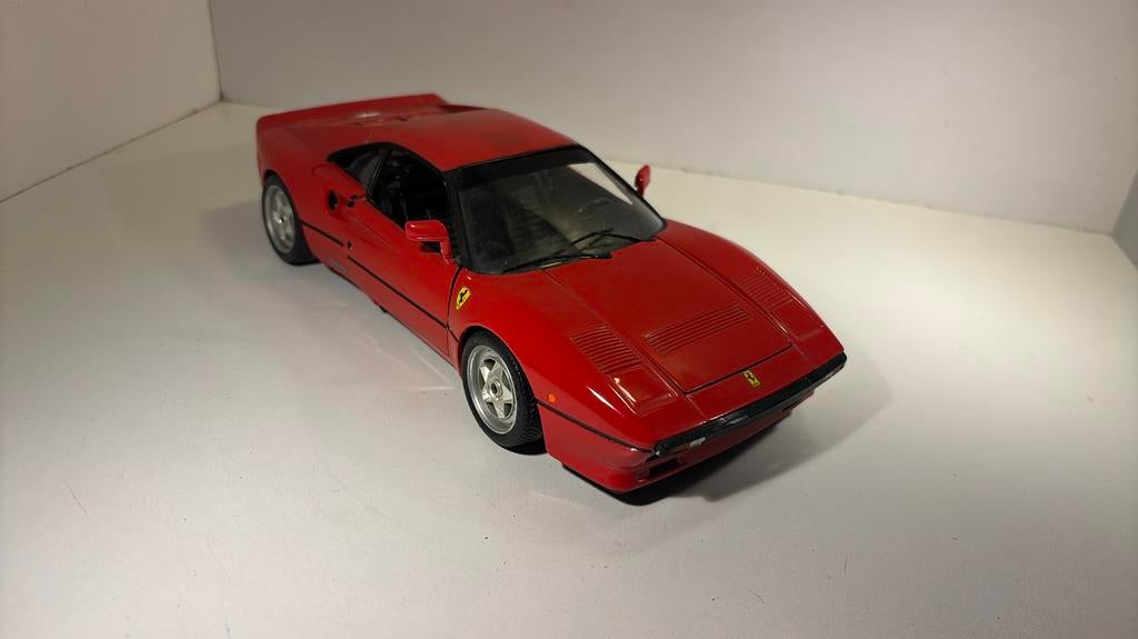 Ferrari 288 gto bburago 1.18