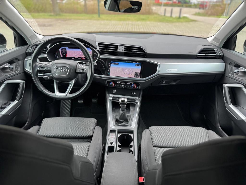 Audi Q3 35 TFSI S LINE edition one, panoramadak, stoelverwar, Auto's, Audi, Voorwielaandrijving, 4 cilinders, 150 pk, 1435 kg