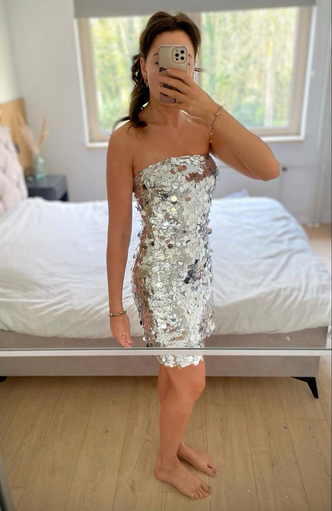 IVIVI Pailletten Jurk - Maat M, Kleding | Dames, Jurken, Maat 38/40 (M), Verzenden, Zo goed als nieuw, Grijs