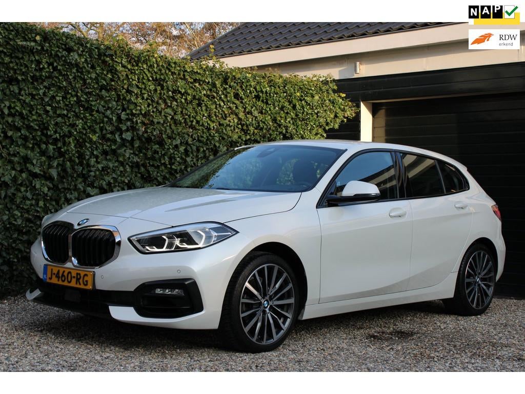 BMW 1-serie 118i Executive Edition | Automaat | Carplay | N., Gebruikt, Leder en Stof, Wit, Origineel Nederlands