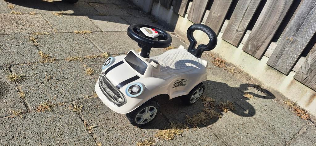 Leuke loopauto met geluid., Ophalen, Gebruikt, Loopvoertuig
