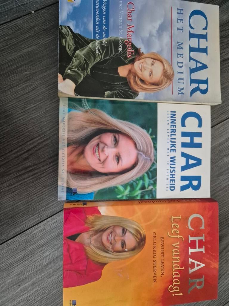 3 boeken van Char, Ophalen of Verzenden, Gelezen