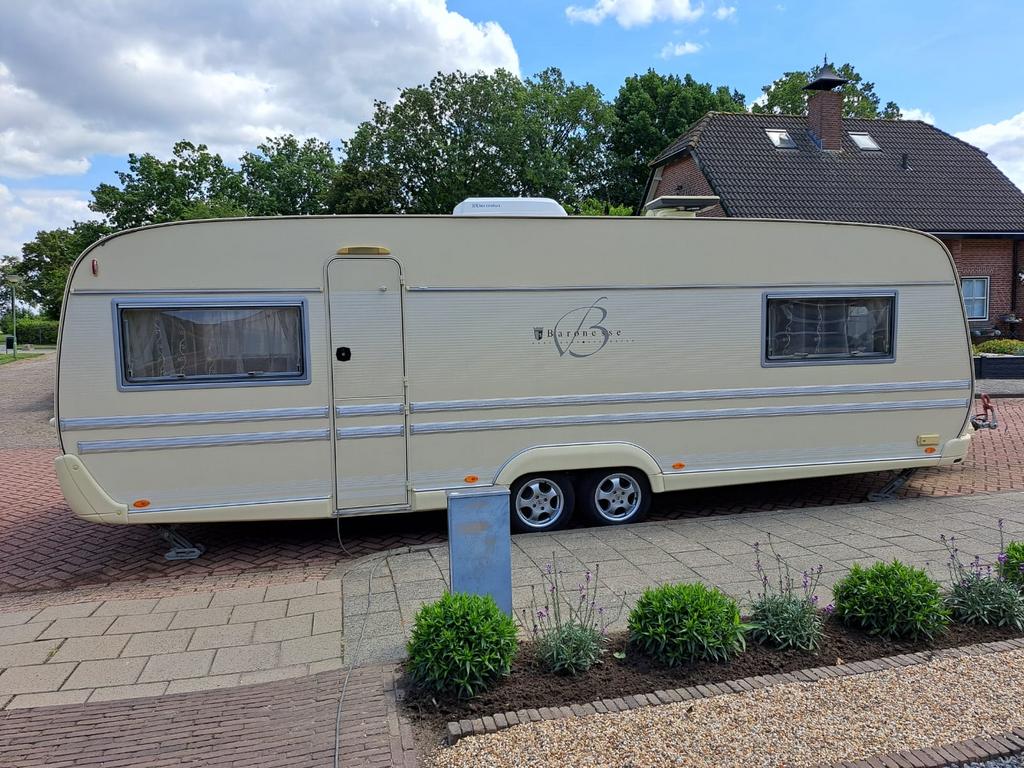 TABBERT BARONESSE SILVERLINE 685 AIRCO 2004 IN NIEUWSTAAT, Rondzit, Tabbert, Bedrijf, 6 tot 7 meter