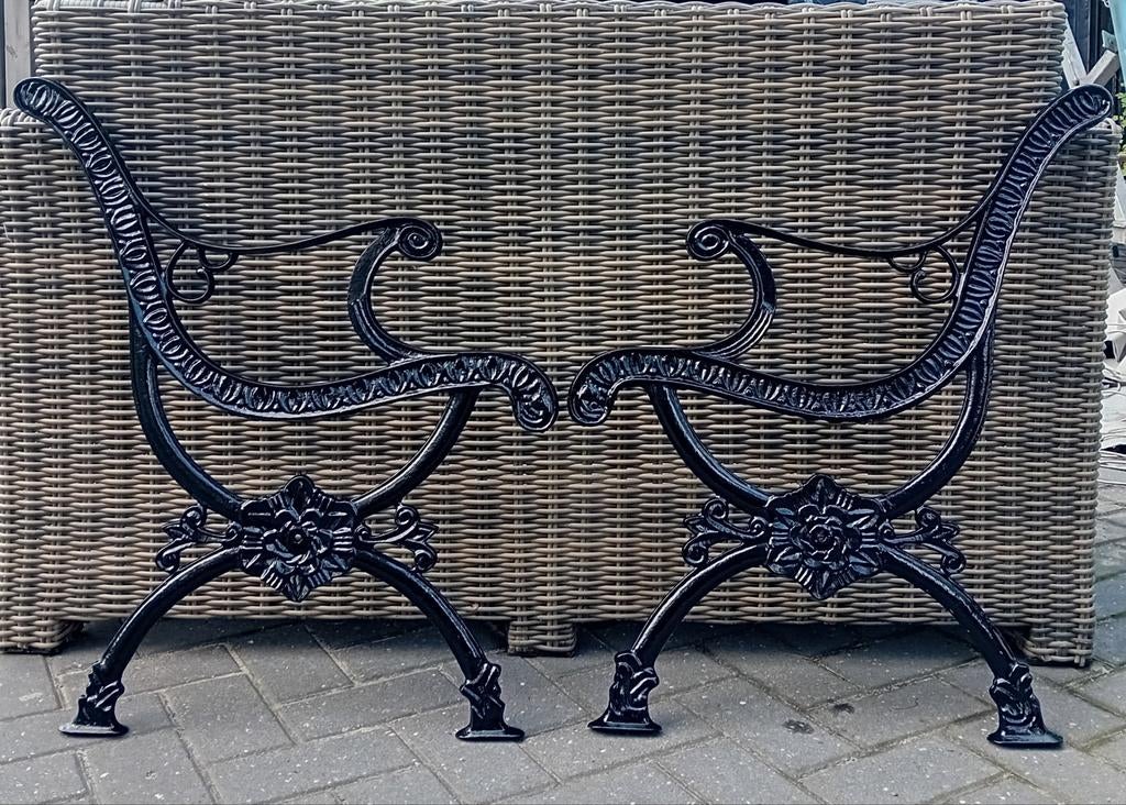 Gietijzeren zijkanten tuinbank, Ophalen, Gebruikt, Metaal