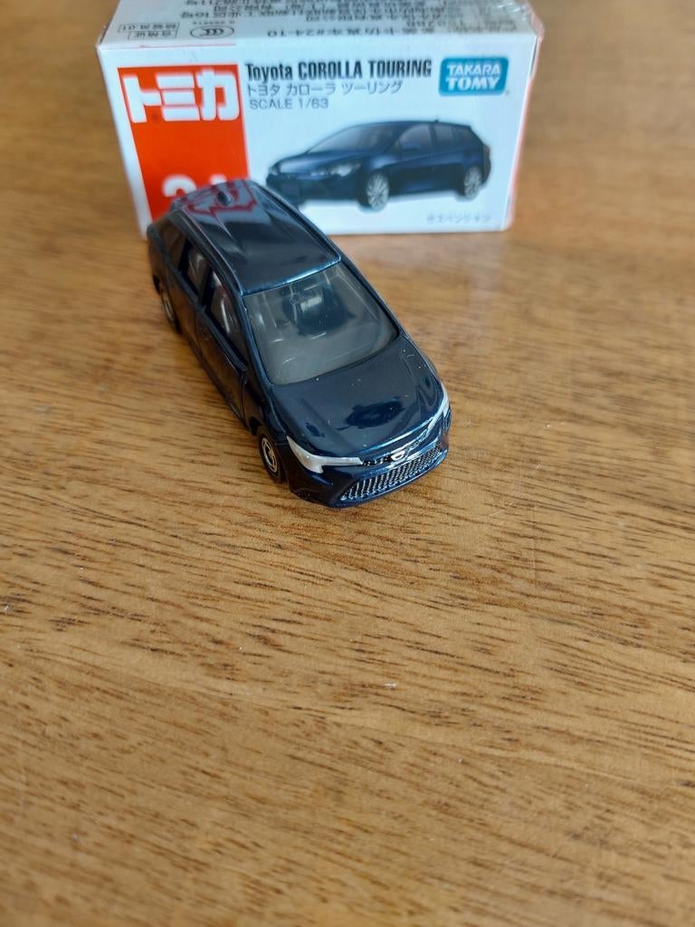 MODELAUTO TAKARA TOMY TOYOTA COROLLA TOURING BLAUW, Ophalen of Verzenden, Zo goed als nieuw, Auto