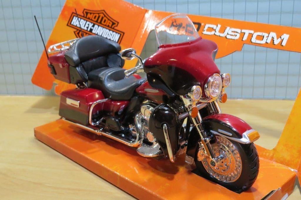 Harley Davidson FLHTK electra glide 1:12 32323, May Cheong Group France S.A.S., Nieuw, Ophalen of Verzenden, 1:9 t/m 1:12