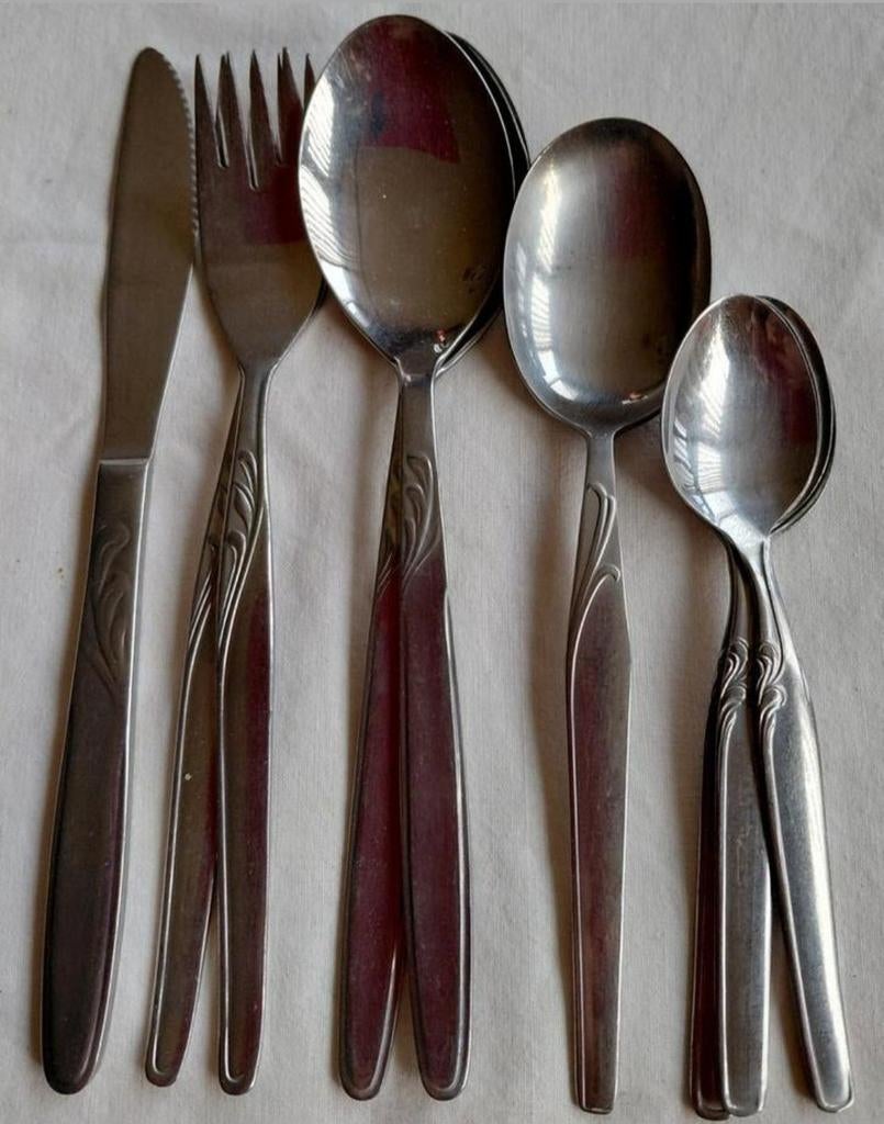 Nivella Meyer MGF bestek met slingerende blaadjes, Huis en Inrichting, Keuken | Bestek, Ophalen of Verzenden, Rvs of Chroom