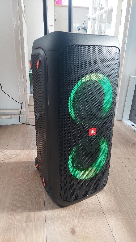 TE HUUR | JBL 310 + Mic's + statief, Ophalen, Zo goed als nieuw, Luidspreker(s)