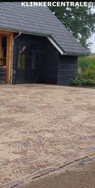 200m2 gemêleerd gebakken klinkers waalformaat breukwaaltjes, Tuin en Terras, Tegels en Klinkers, Bij dit gebruikte product niet te achterhalen