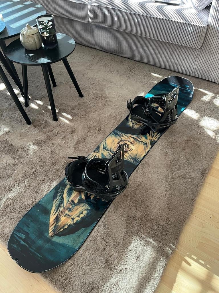 Jones Mountain Twin Snowboard 154 155cm, Sport en Fitness, Snowboarden, Ophalen, Gebruikt, Board