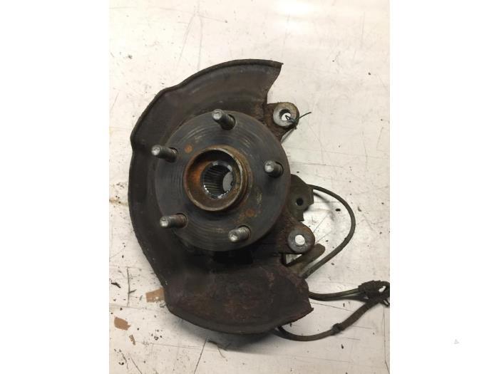 Fusee rechts-voor van een Toyota Avensis, Auto-onderdelen, Gebruikt, -, -, Ophalen of Verzenden