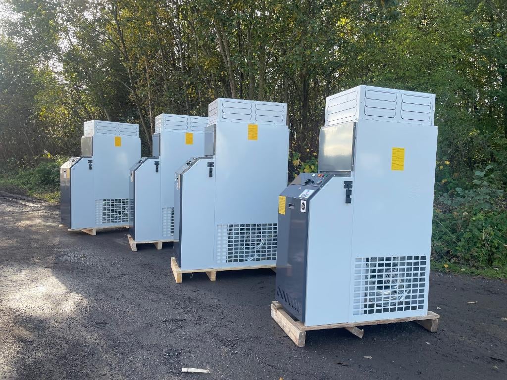 warmeluchtgeneratoren Technoclima BA Plus met mazouttank, Doe-het-zelf en Verbouw, Verwarming en Radiatoren, Nieuw, Kachel, 800 watt of meer