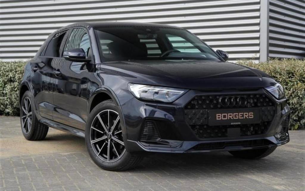 Audi A1 Q3 sportback Citycarver all black edition S-line, Auto's, Audi, 115 pk, Particulier, 3 cilinders, Geïmporteerd