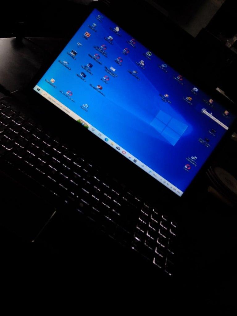 Sony windows iotLTSC 2032 laptop, meer dan 100 programma's, Ophalen, Gebruikt, 2 tot 3 Ghz, 15 inch