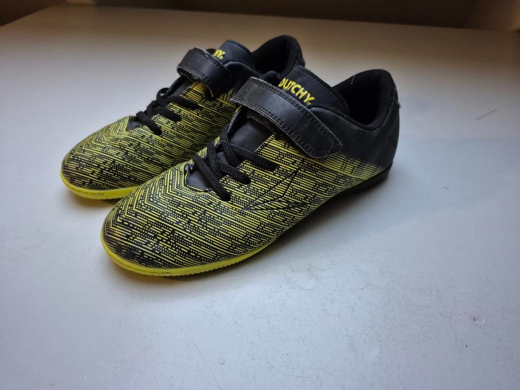 Leuke gymschoenen maat 35, Kinderen en Baby's, Kinderkleding | Schoenen en Sokken, Ophalen of Verzenden, Zo goed als nieuw, Onbekend