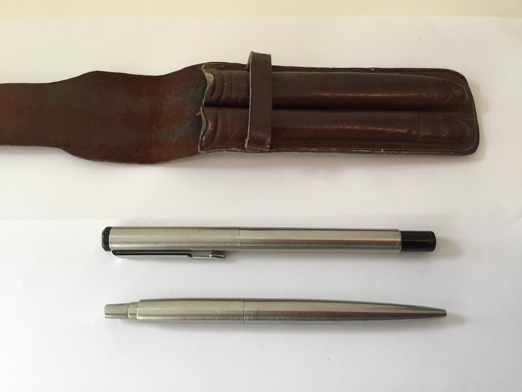 PARKER pennenset in etui ( in Hilversum ), Ophalen of Verzenden, Zo goed als nieuw, Balpen, Parker