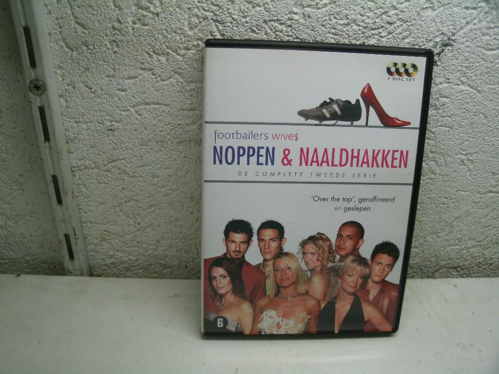 dvd 281b noppen & naaldhakken 2e seizoen compl 3 dvd, Ophalen of Verzenden, Zo goed als nieuw