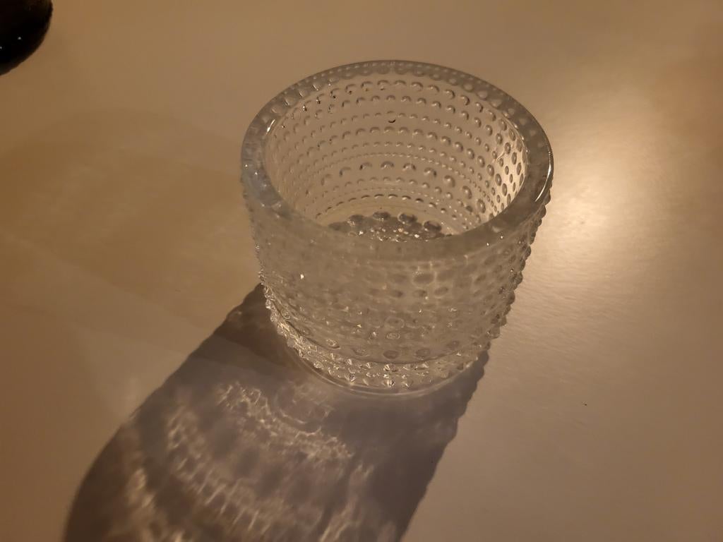 Iittala Kastehelmi waxinelichthouder - wit, Huis en Inrichting, Woonaccessoires | Kandelaars en Kaarsen, Zo goed als nieuw, Kandelaar