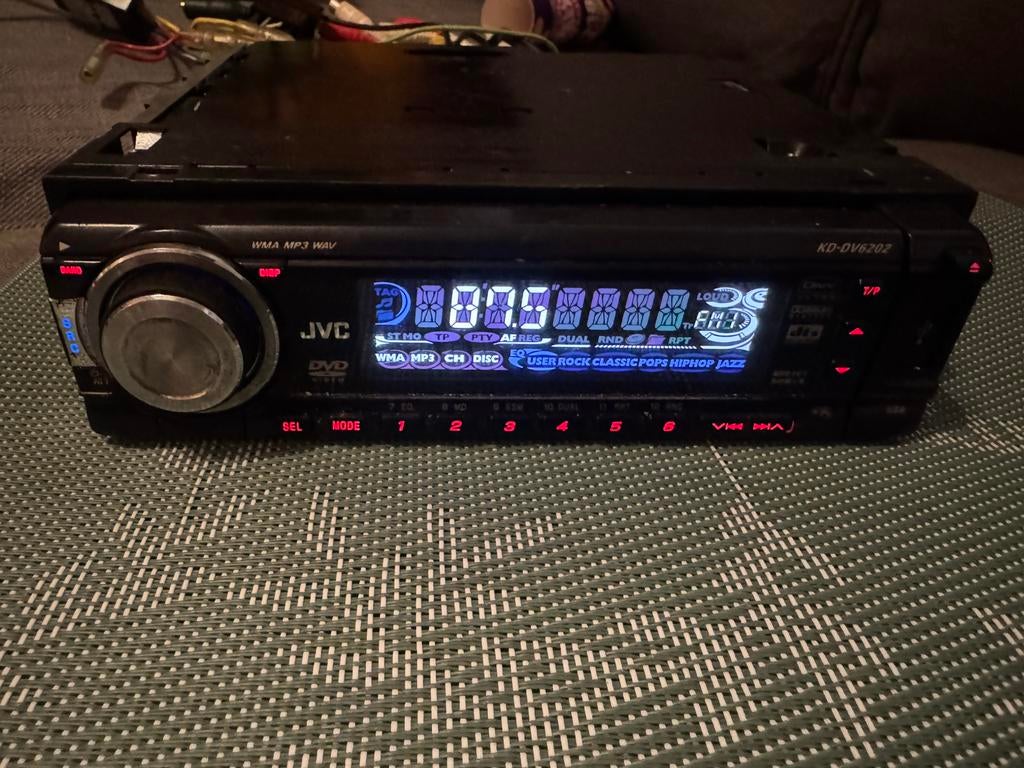 Jvc  KD-DV6202   Dvd usb mp3 autoradio, Ophalen of Verzenden, Zo goed als nieuw