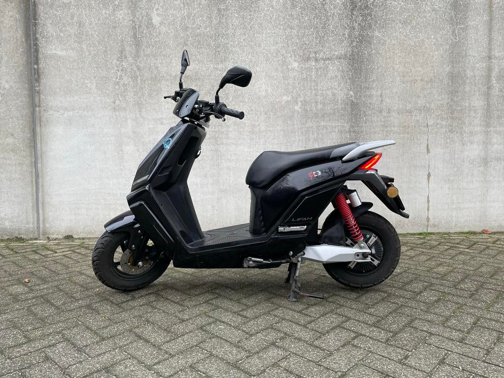 Lifan E3 Scooter - Elektrische scooter, Fietsen en Brommers, Brommeronderdelen | Snorfietsen, Gebruikt, Overige merken, Overige typen