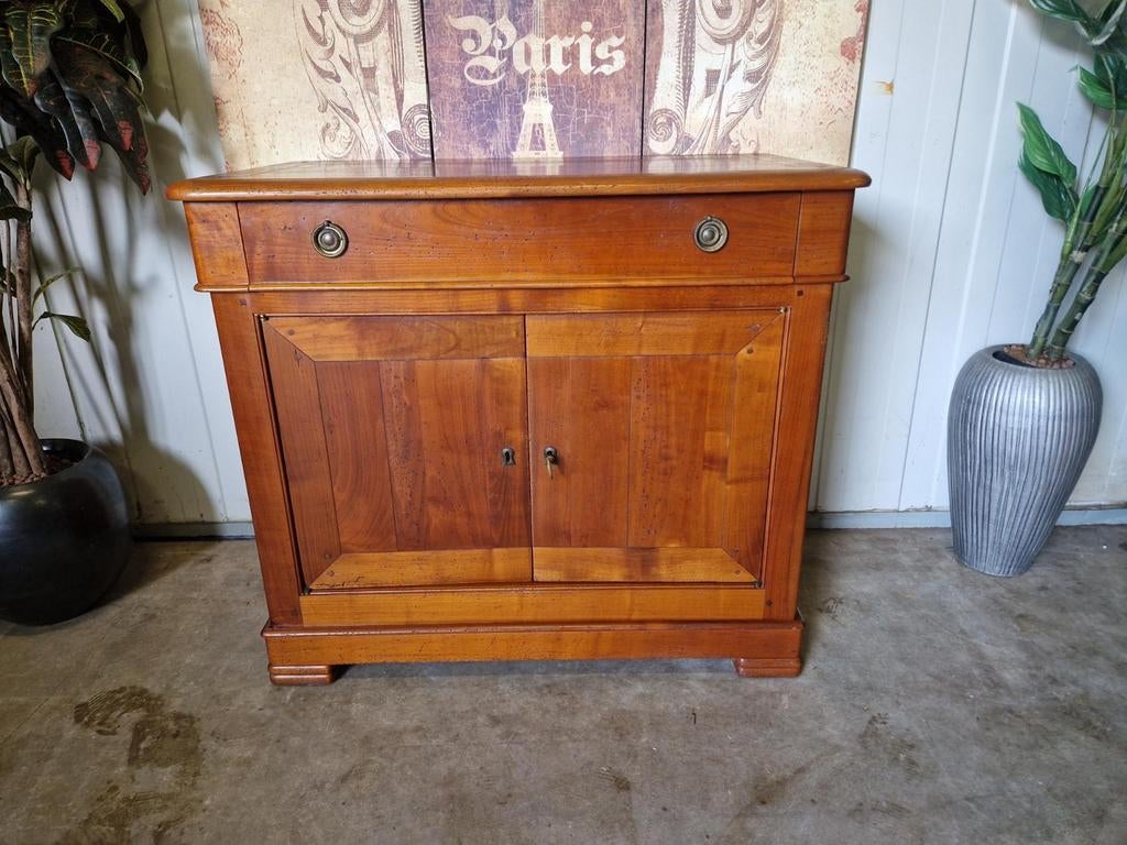 Klassieke franse buffetkast, commode, ladekast, wandmeubel