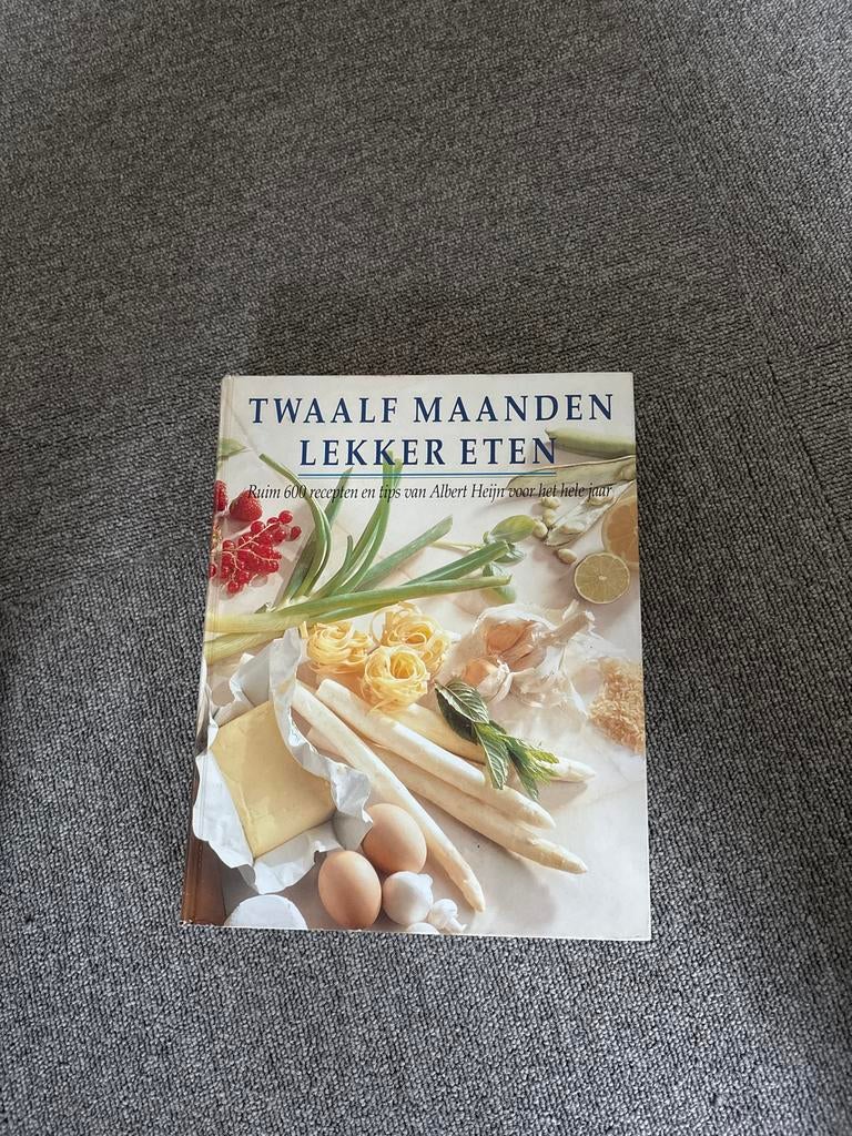 Kookboek: Twaalf maanden lekker eten, Boeken, Kookboeken, Voorgerechten en Soepen, Ophalen of Verzenden, Zo goed als nieuw, Gezond koken