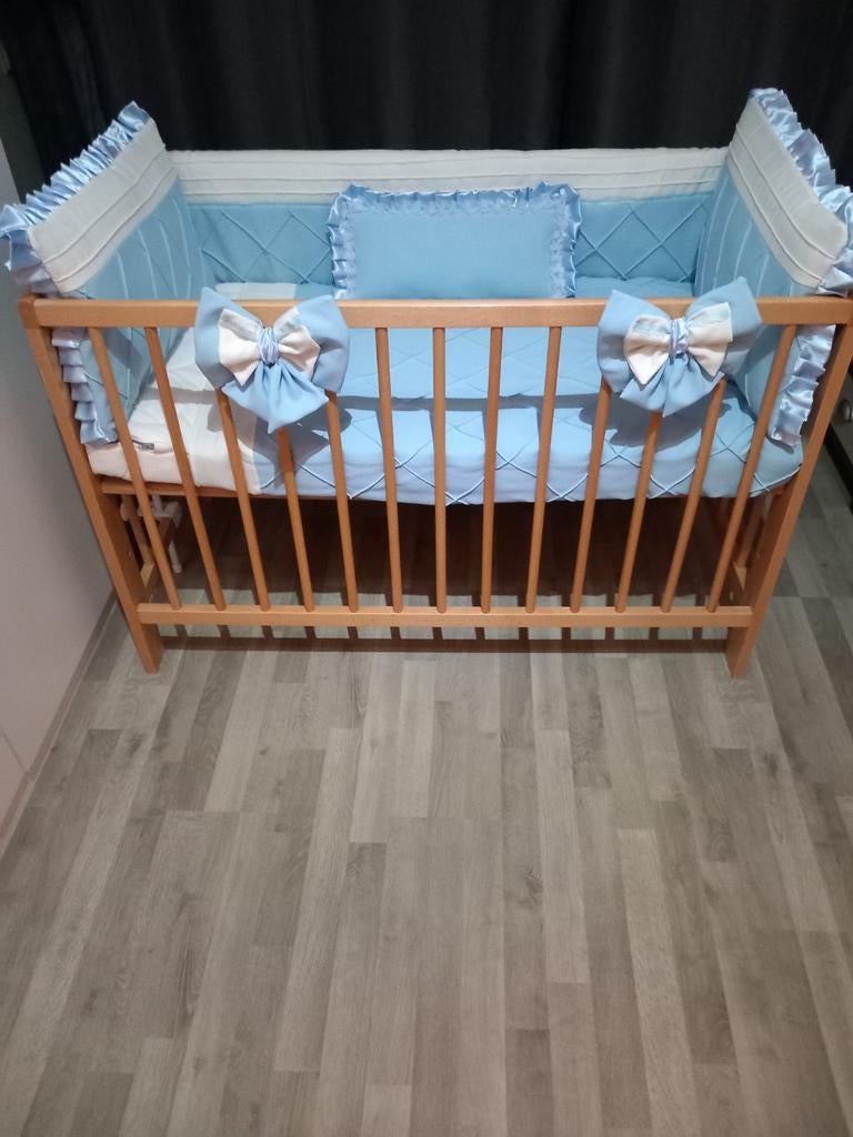 NIEUW! HAND GEMAAKT,120/60LEDIKANT AANKLEDING., Kinderen en Baby's, Boxen, Ophalen of Verzenden, Nieuw