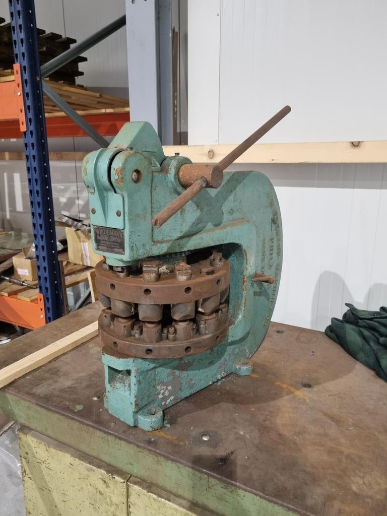 Turret punch trommelpons ponsmachine plaatwerk gereedschap, Ophalen, Gebruikt