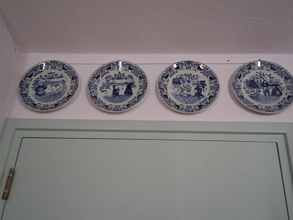 Vier wandborden van Petrus Regout, Ophalen of Verzenden