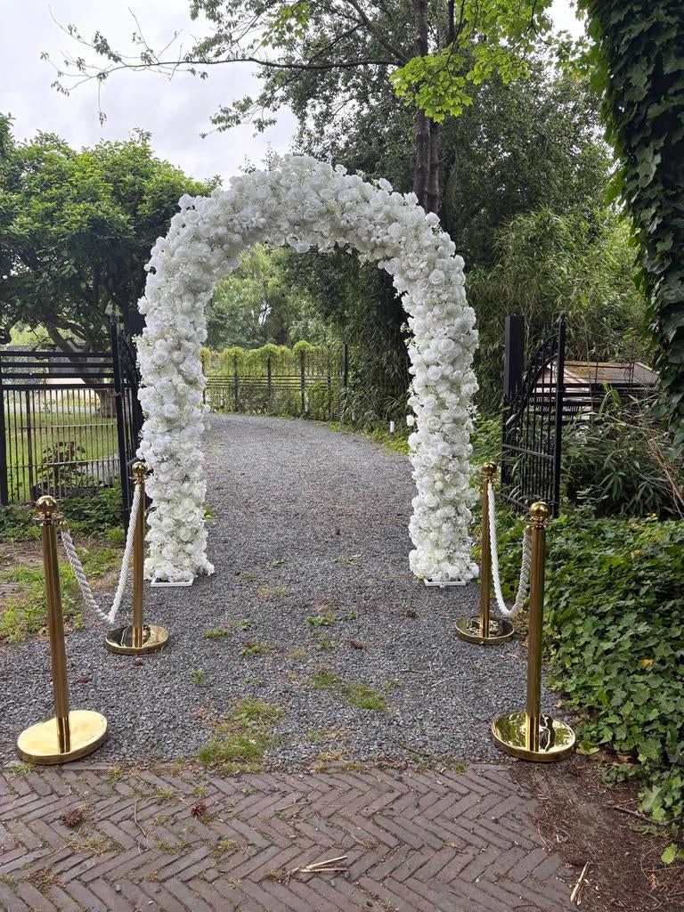 Te huur! Bloemenboog, buffetblokken, complete tafels…, Ophalen, Zo goed als nieuw, Geboorte of Huwelijk