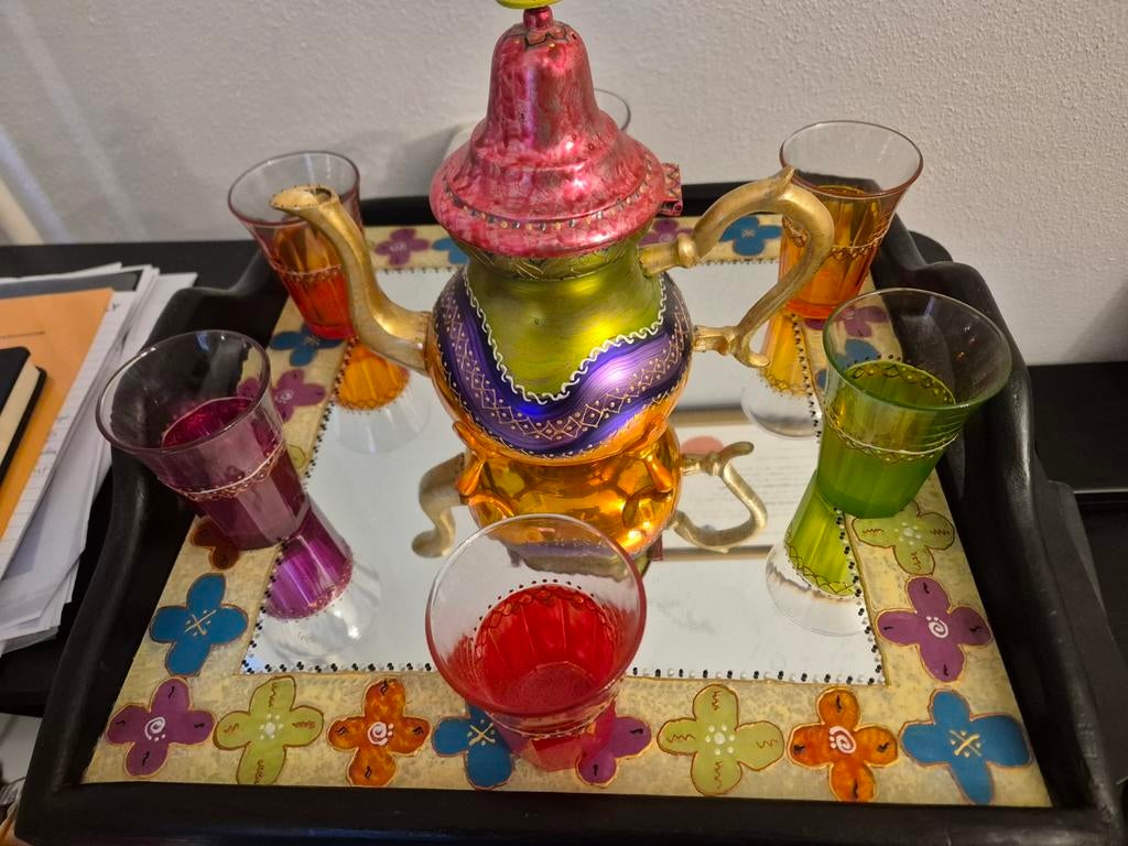 Prachtige Marokkaanse theeset met dienblad en 6 glazen, Huis en Inrichting, Ophalen of Verzenden, Nieuw, Hout