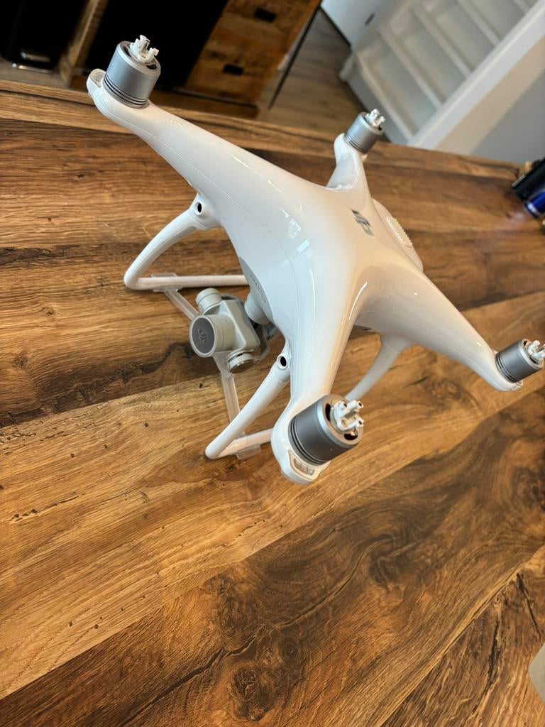 DJI phantom 4 pro v2 4k, Hobby en Vrije tijd, Modelbouw | Radiografisch | Helikopters en Quadcopters, Ophalen of Verzenden, Zo goed als nieuw
