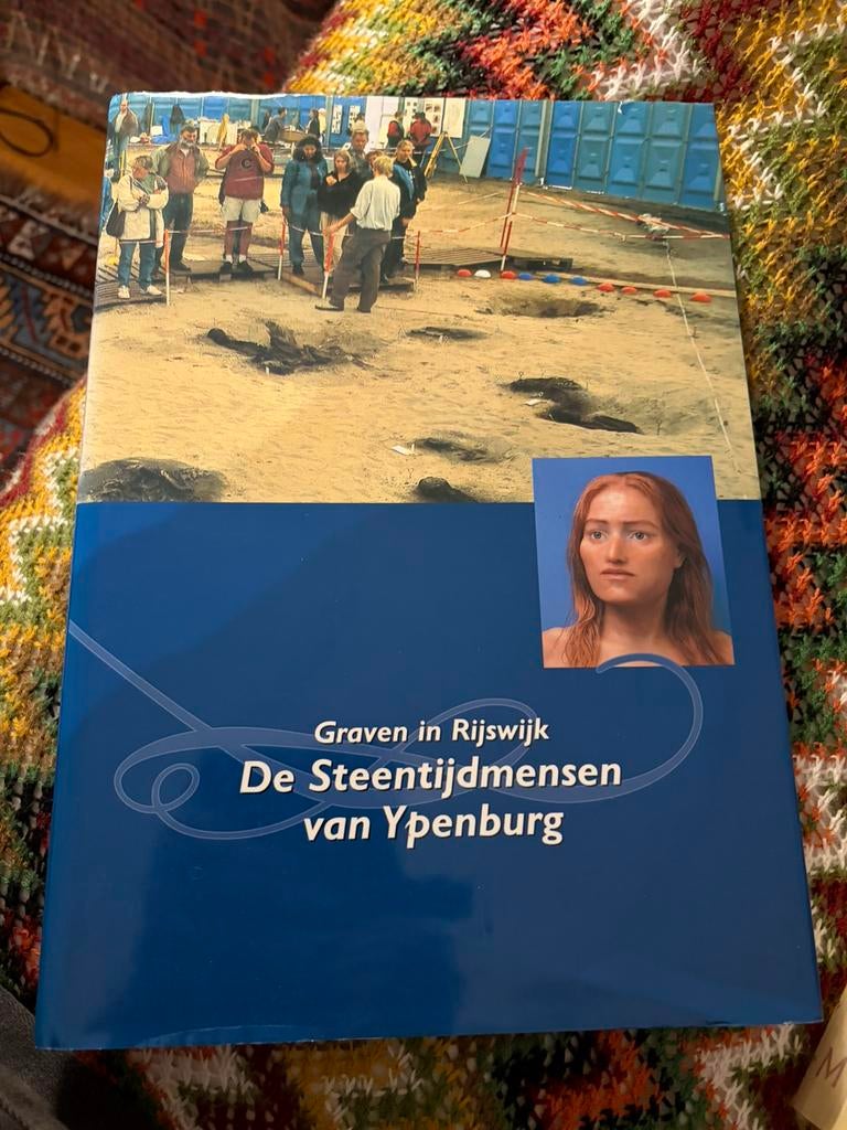 De steentijdmensen van Ypenburg Graven in Rijswijk, Ophalen of Verzenden, Zo goed als nieuw