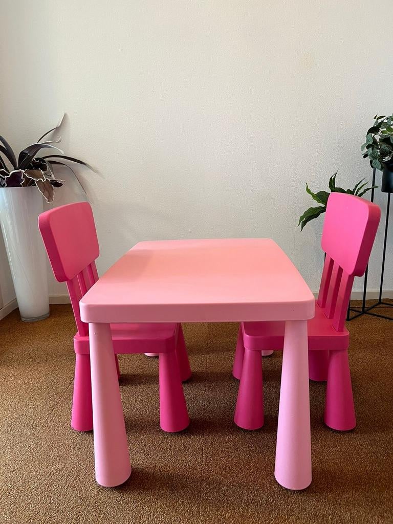 Roze kindertafel met 2 stoelen ( Ikea ), Ophalen, Gebruikt, Tafel(s) en Stoel(en)