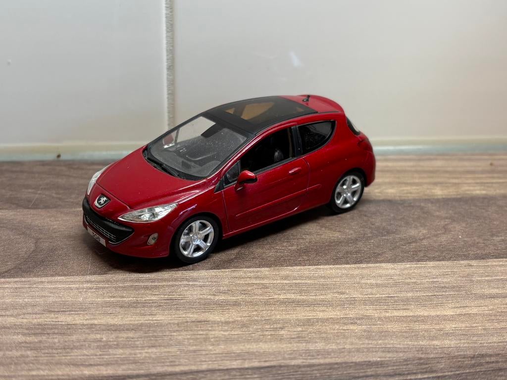 Peugeot 308 2007-2013 3 portes Rouge Norev 1:43, Hobby en Vrije tijd, Modelauto's | 1:43, Ophalen of Verzenden, Zo goed als nieuw