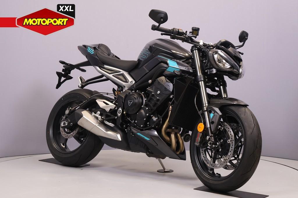 Triumph STREET TRIPLE RS (bj 2026) - foto 2